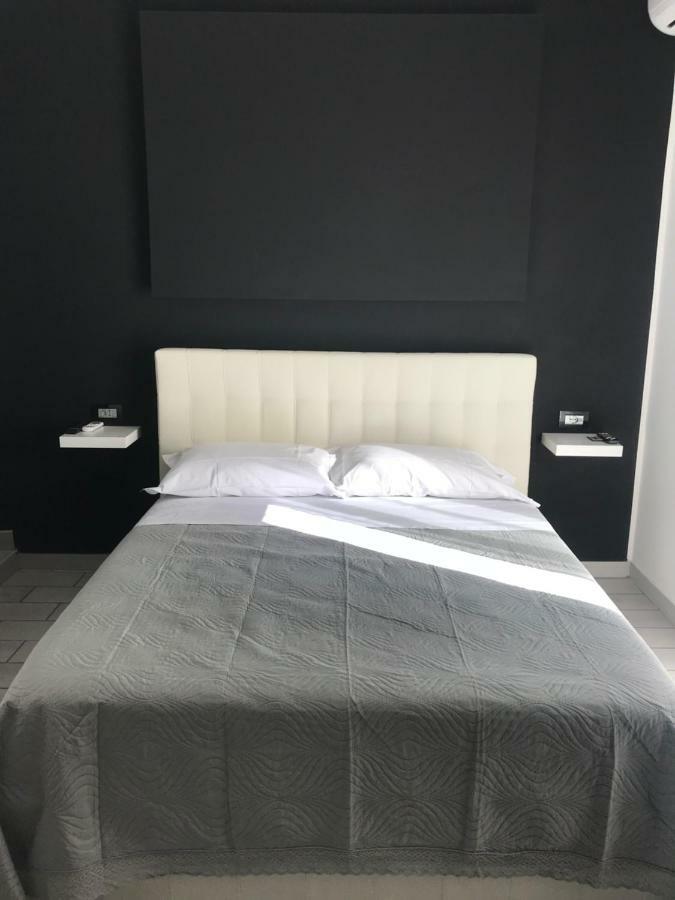 Fc Relais Bed & Breakfast Napoli Eksteriør bilde