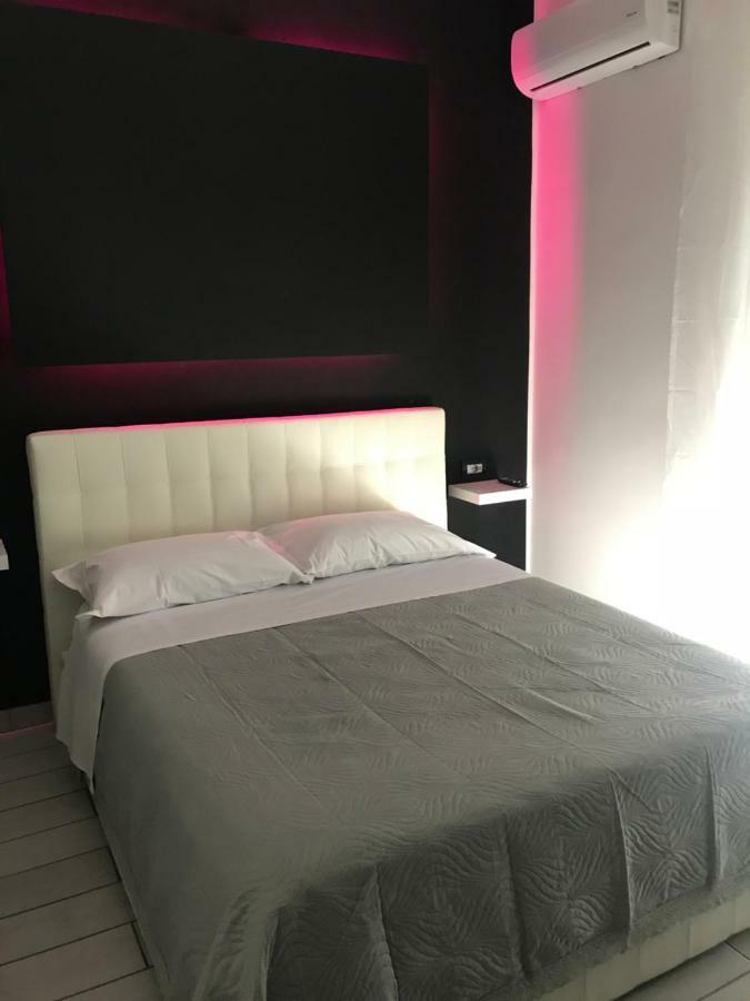 Fc Relais Bed & Breakfast Napoli Eksteriør bilde